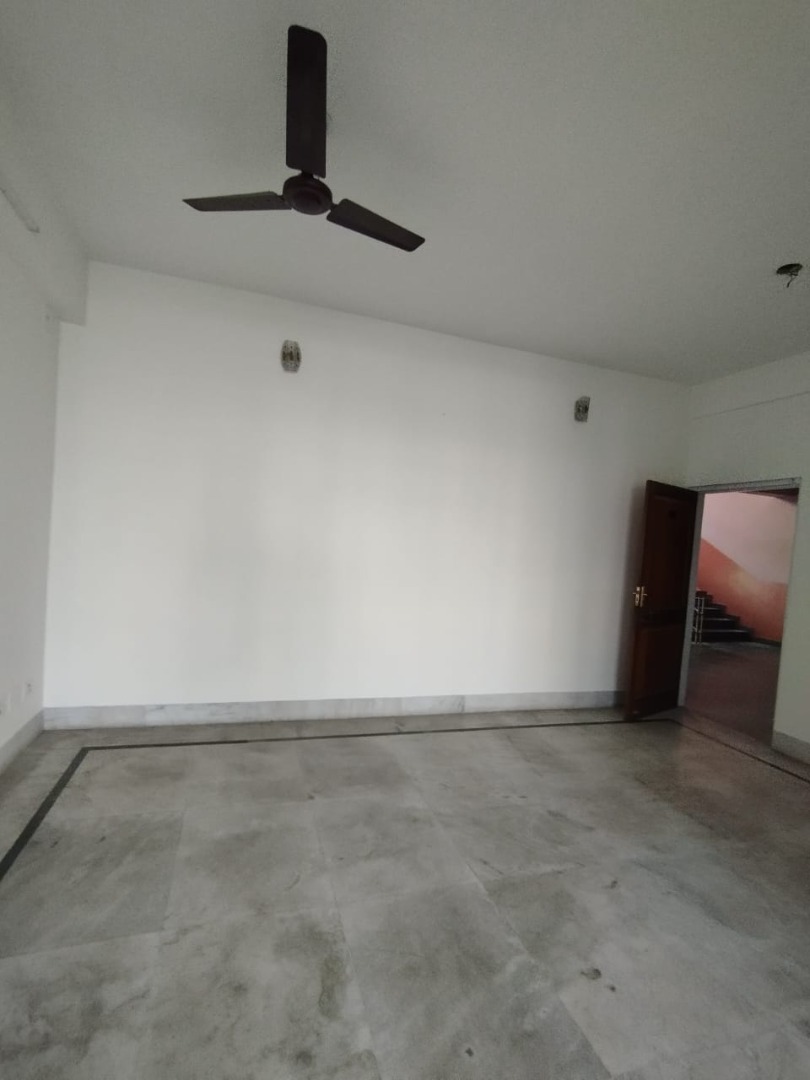 Unfurnished 3bhk in Beltola - Basistha Road, Nandanpur Path, Beltola Tiniali, Guwahati, Assam, India for Rent